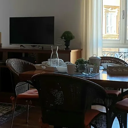 아파트 Corso Vannucci 87